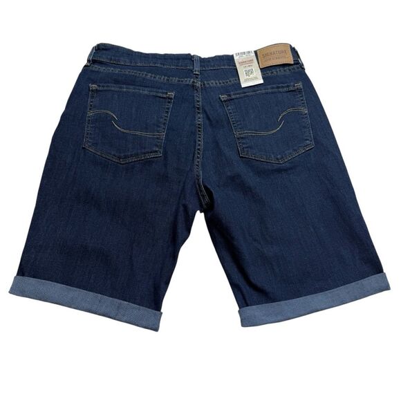 Signature Levi Strauss Mid Rise Shorts Cuffed Super Stretch Blue Sz 12 NWT - Picture 2 of 10
